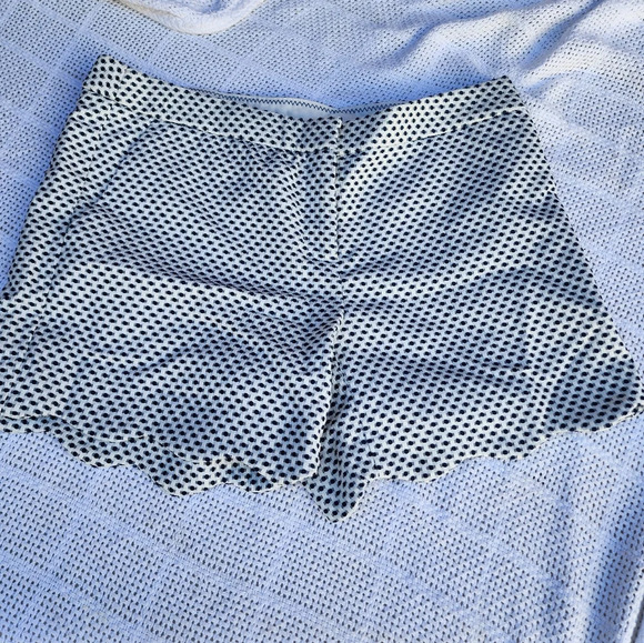 Cynthia Rowley Swiss Dot Shorts 6 - Picture 11 of 14